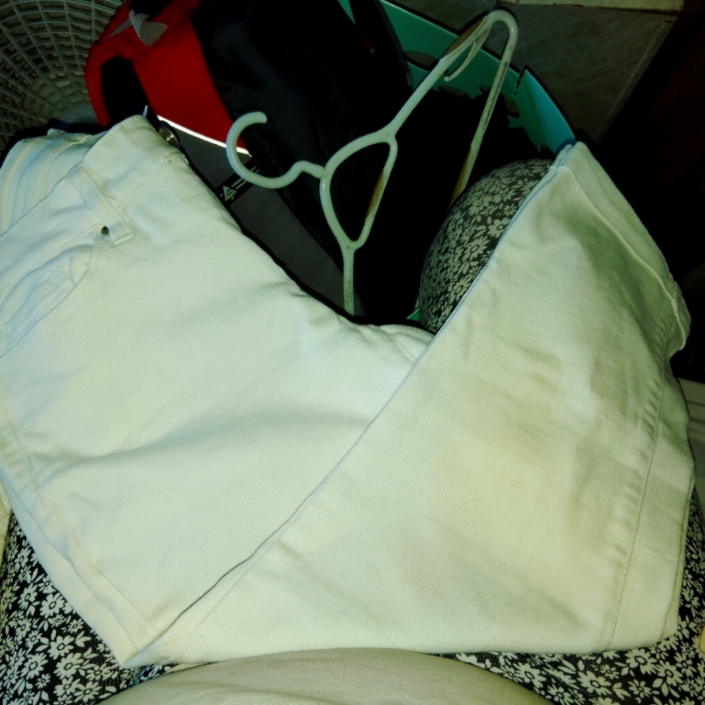 Time and Tru white jeans